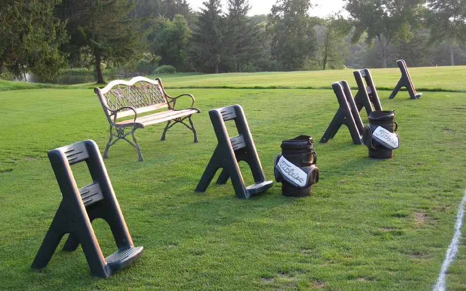 A bench on a golf course